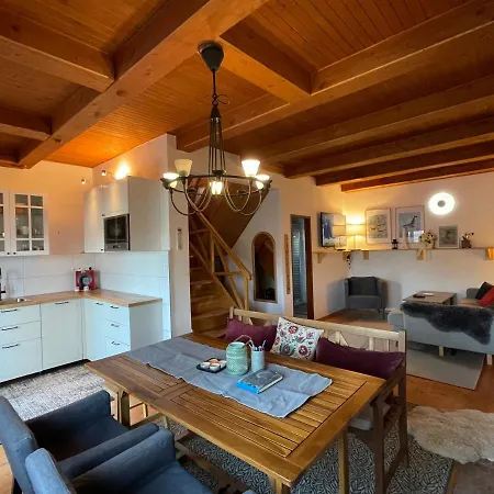 Zafir Holiday home Bzany