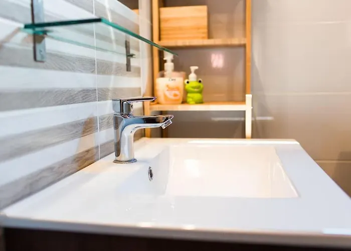 Nyaraló Zafir Bodzás